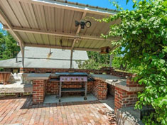 Outdoor Kitchen Grill